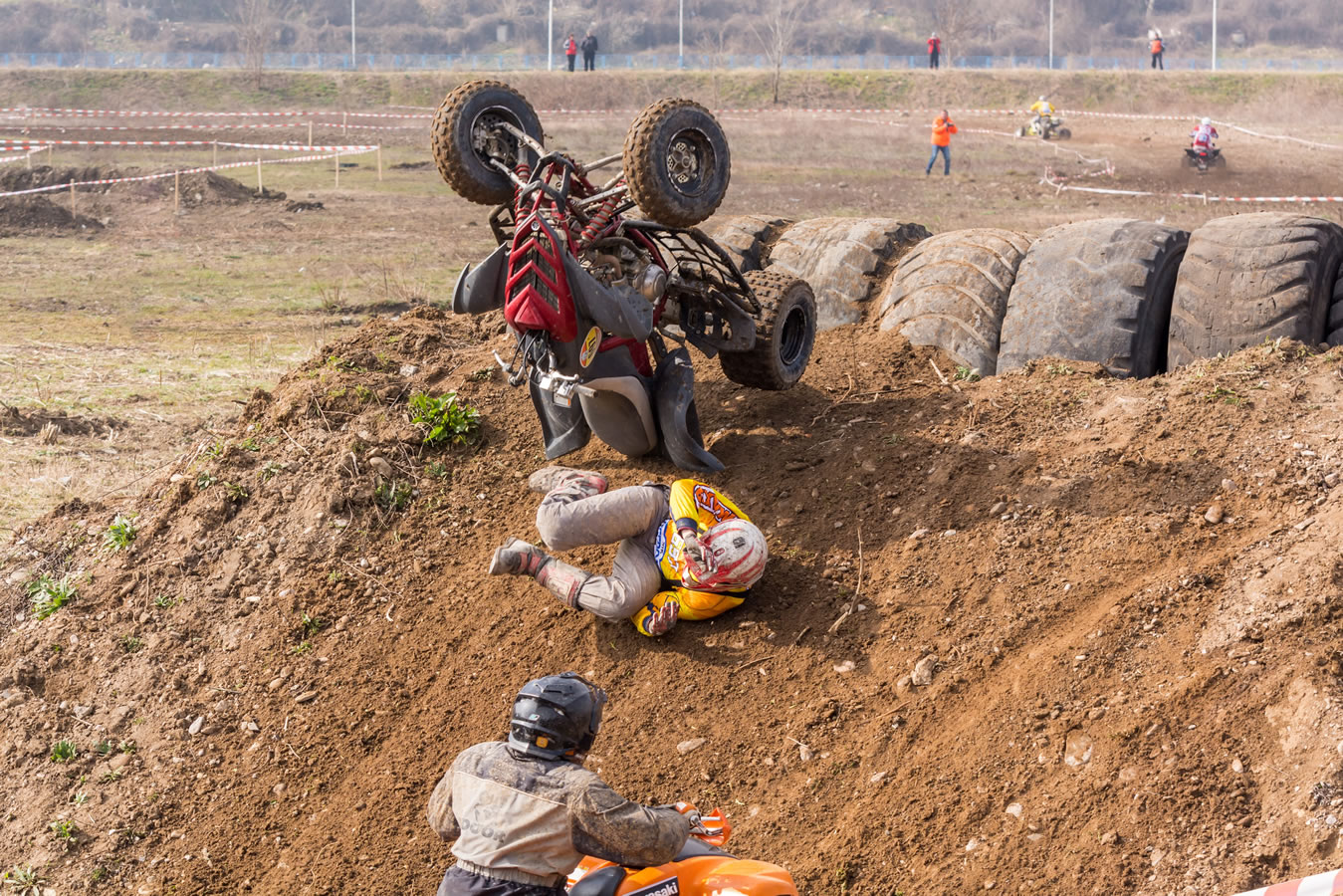 ATV upside down Photo3